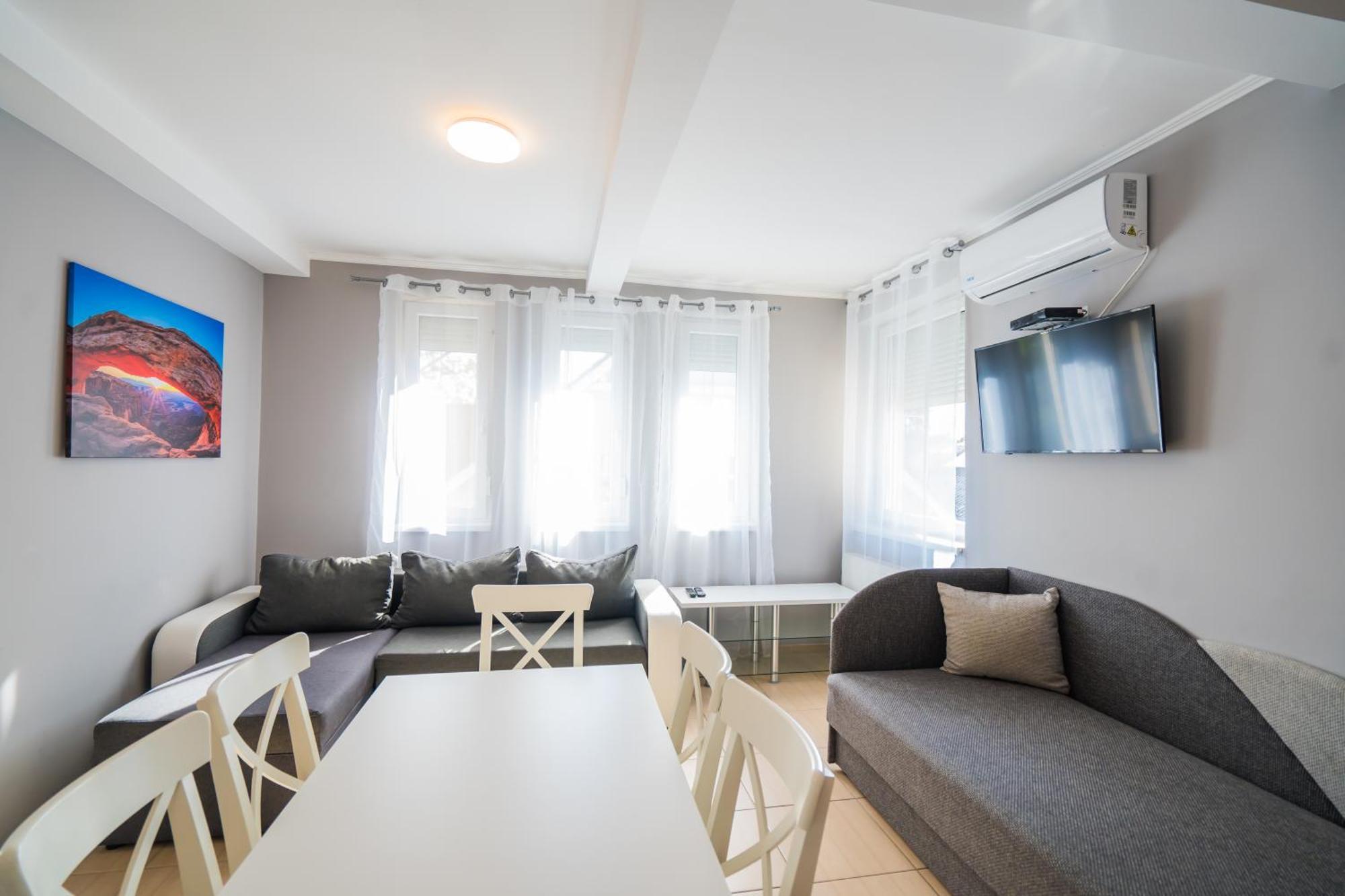 Riviera Apartmanhaz 시오포크 외부 사진