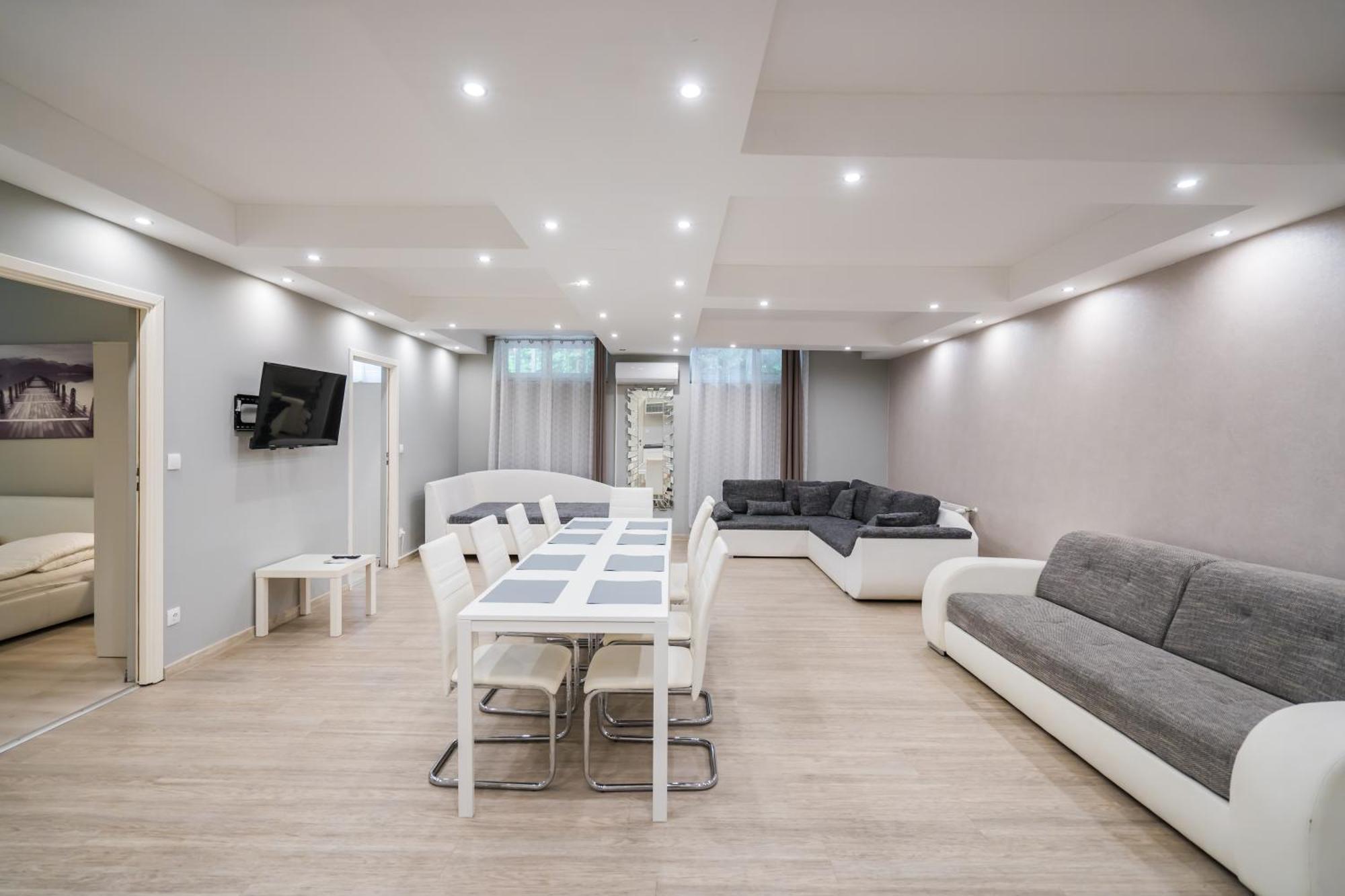 Riviera Apartmanhaz 시오포크 외부 사진