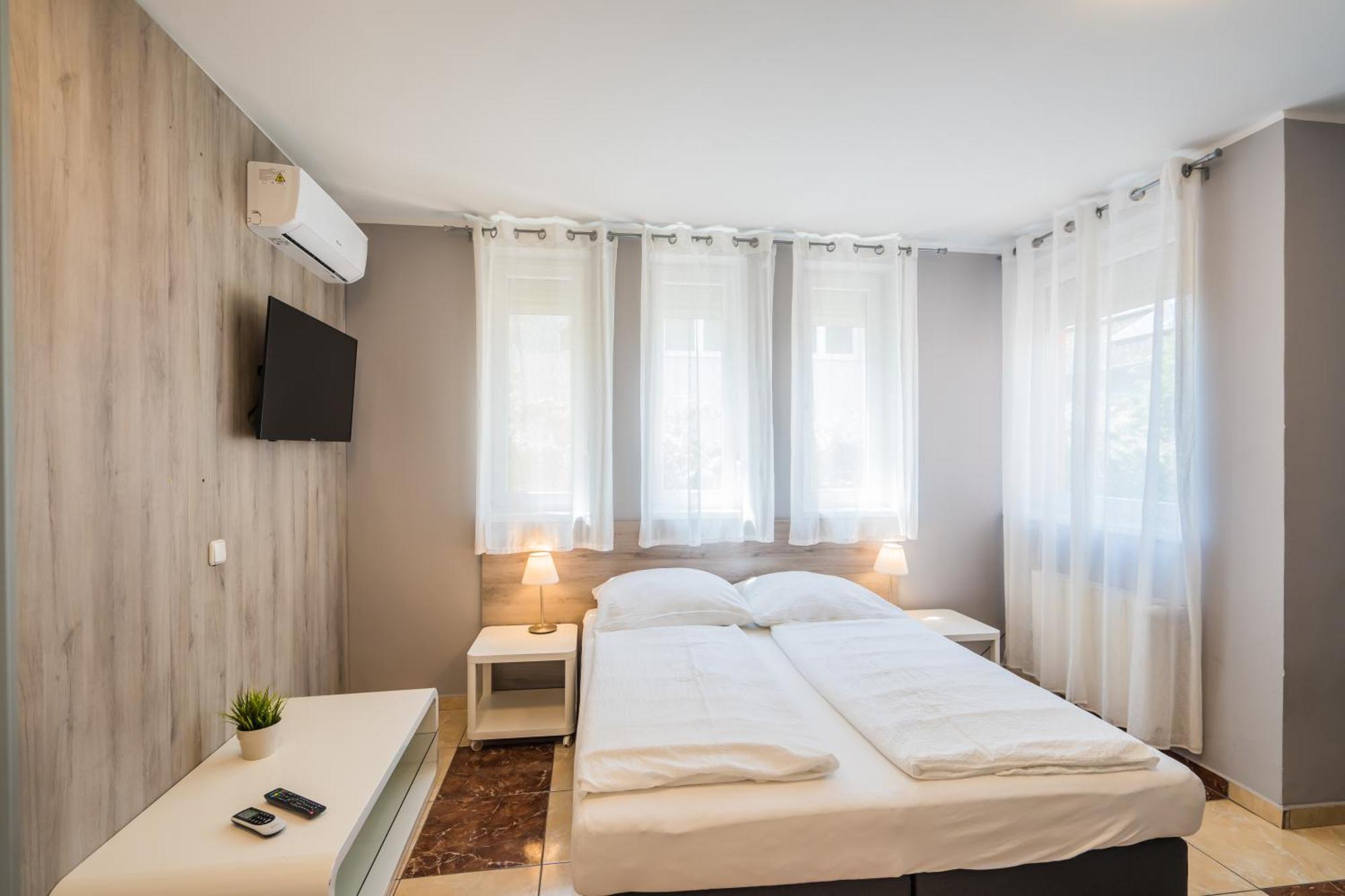 Riviera Apartmanhaz 시오포크 외부 사진